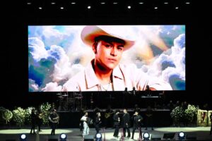Homenaje a Yeison Jiménez termina en disturbios: videos revelan momentos de tensión afuera del Movistar Arena 